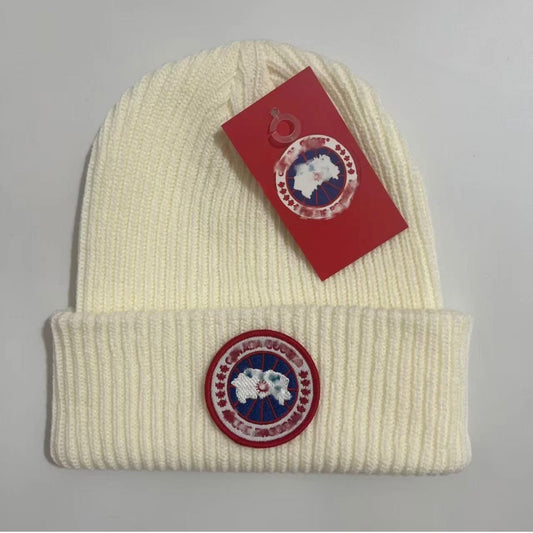 Knitted mens/women’s winter hat designer