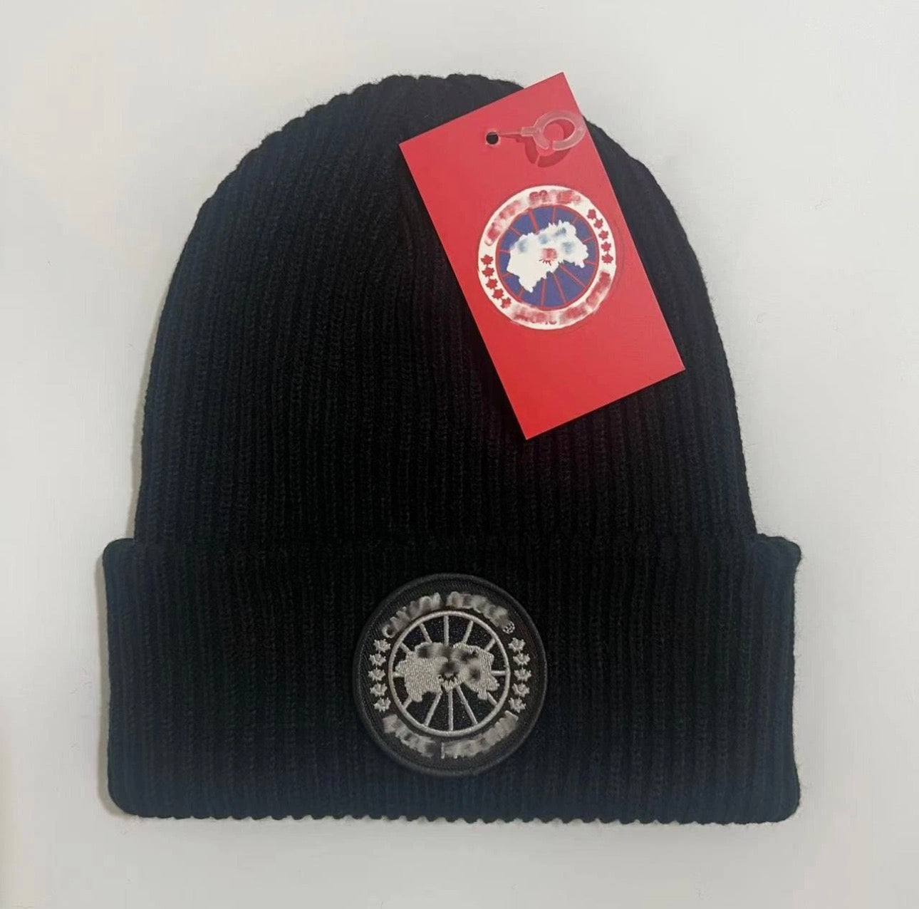 Knitted mens/women’s winter hat designer